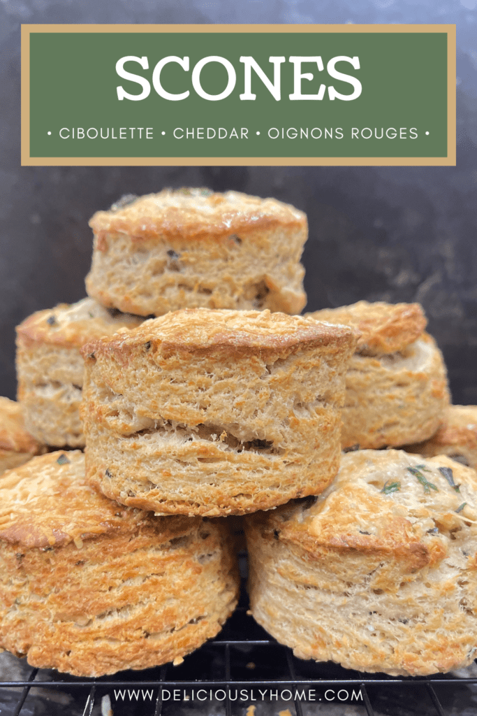 Scones – Ciboulette, Cheddar, Oignons Rouges