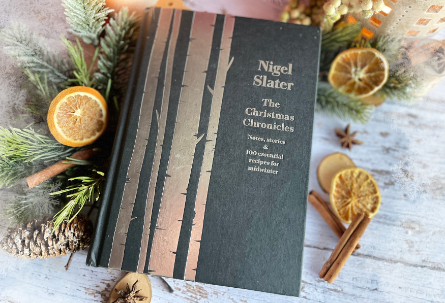 the christmas chronicles nigel slater deliciouslyhome article1 The Christmas Chronicles de Nigel Slater, un incontournable des recettes et récits hivernaux. Retrouvez notre avis sans spoiler sur DeliciouslyHome.com.