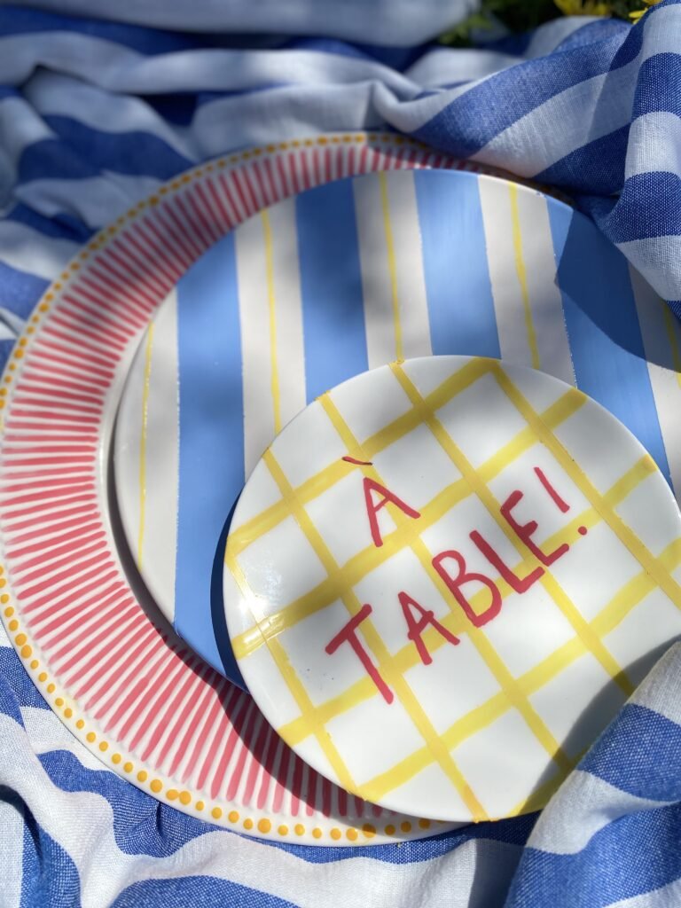 rayures assiettes printemps deliciouslyhome article3 rayures assiettes printemps deliciouslyhome article3 - Deliciously Home