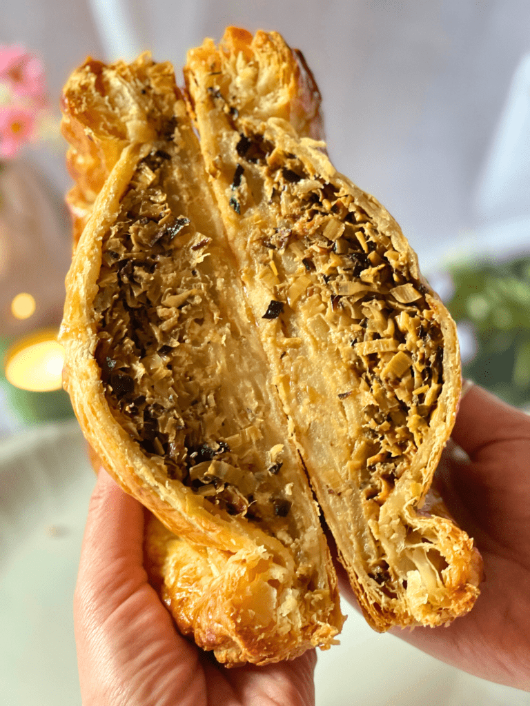 pithiviers vegetarien poireaux bleu deliciouslyhome article3 - Deliciously Home