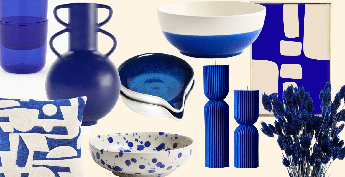 Décoration intérieure en bleu Égéen : sélection d’objets design et artisanaux aux teintes méditerranéennes pour une ambiance estivale apaisante.