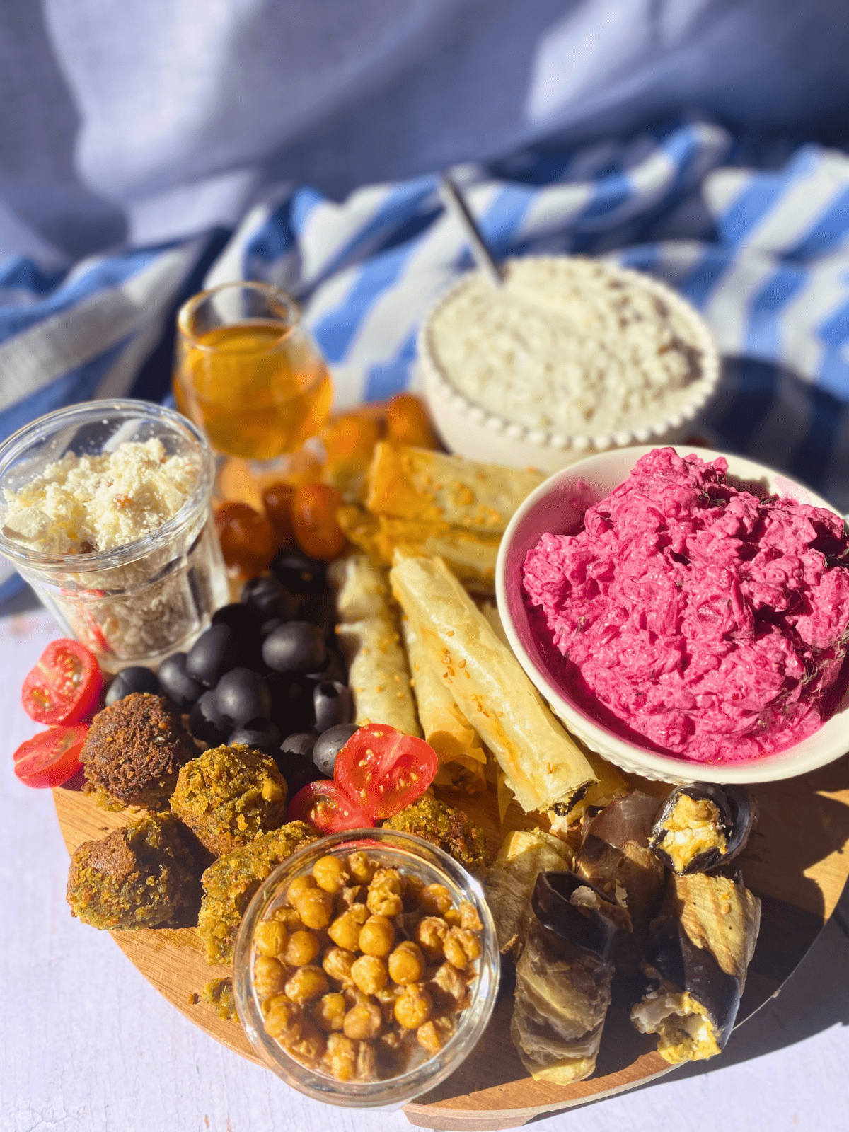 food board grec aperitif deliciouslyhome article food board grec aperitif deliciouslyhome article - Deliciously Home