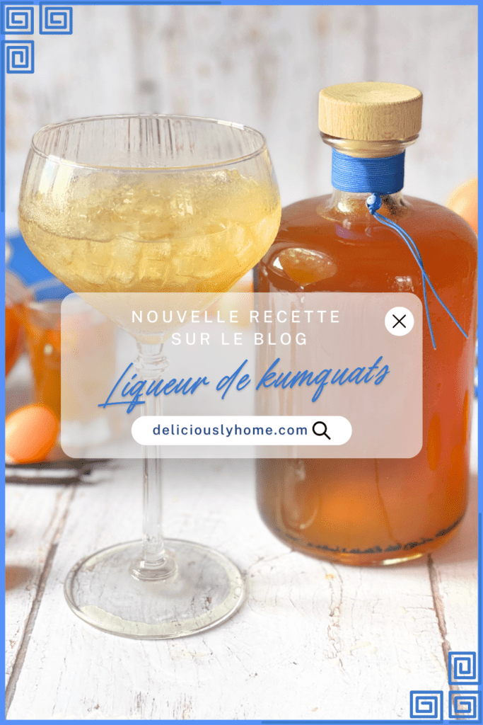 Liqueur de kumquats réalisée maison à partir de fruits frais, vanille et sucre de canne complet, pour faire entrer la lumière dans un flacon. Recette sur Deliciously Home.