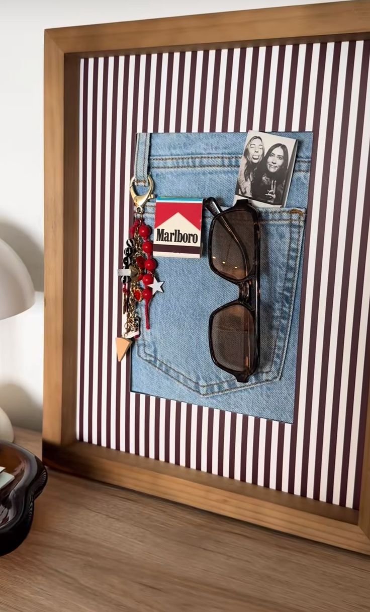 wall gallery frames DIY deliciouslyhome article7 - Deliciously Home