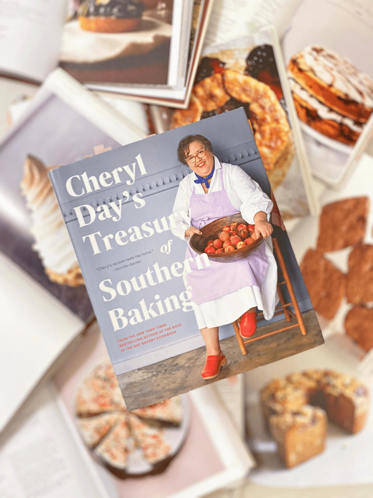 Notre lecture du mois pour le challenge "Cook That Book" de Deliciously Home : Cheryl's Day Treasury of Southern Baking".