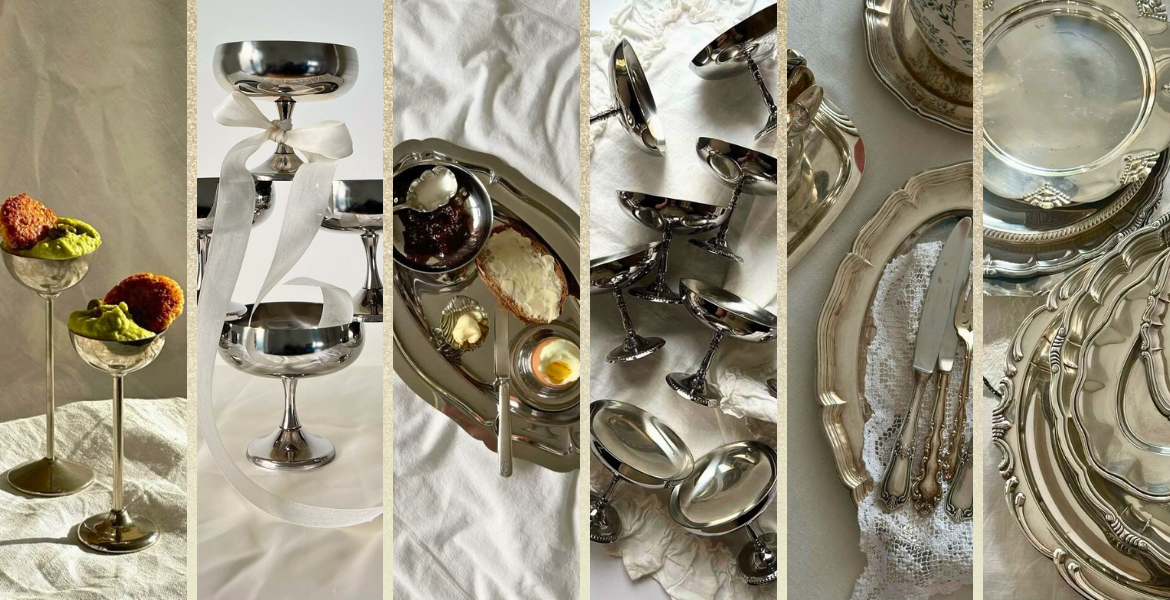 Objets en métal argenté mis en scène dans une lumière douce. Les reflets du métal se mêlent aux blancs et aux ombres subtiles, rappelant l’atmosphère silencieuse et précieuse des tables anciennes. Découvrez ce carnet de curiosités sur Deliciously Home.