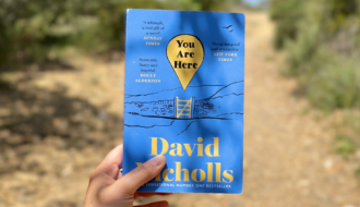 Livre You Are Here de David Nicholls, lecture en randonnée avec Deliciously Home