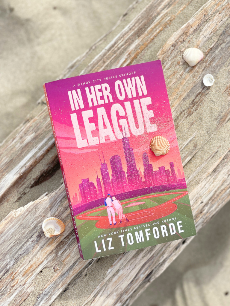 Sélection lecture de juin sur Deliciously Home, In Her Own League de Liz Tomforde nous entraîne entre baseball professionnel, found family et romance contemporaine à Chicago.