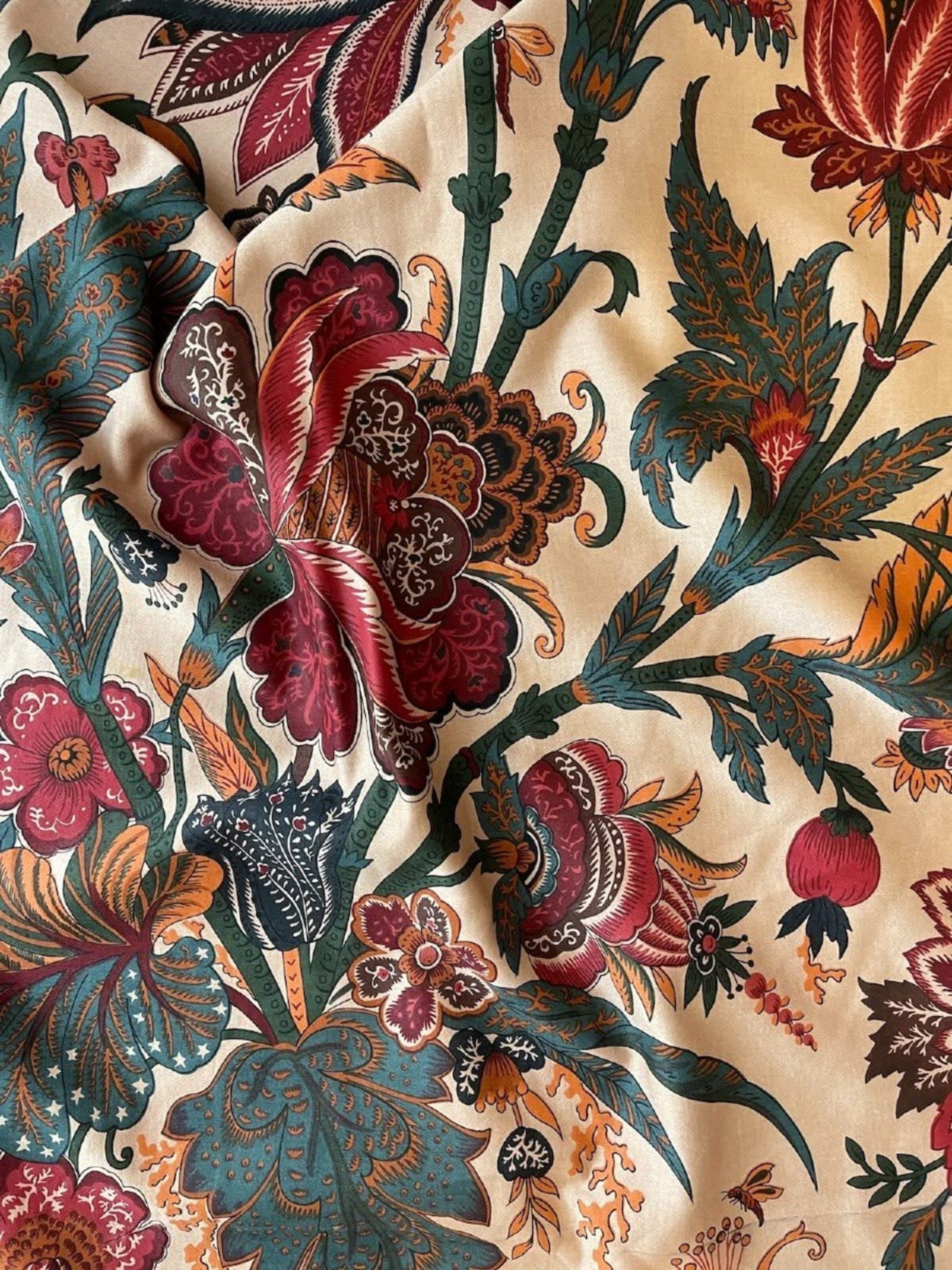 draps motifs fleurs botaniques decoration automne - Deliciously Home
